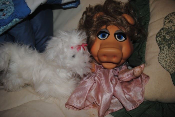 Miss Piggy puppet from the 70s