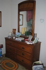 Oak dresser with mirror