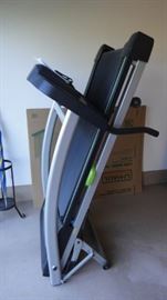 Horizon Treadmill, space saver 