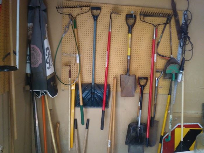 Misc Yard tools, Shovels, rakes, snow shovels, hand saw