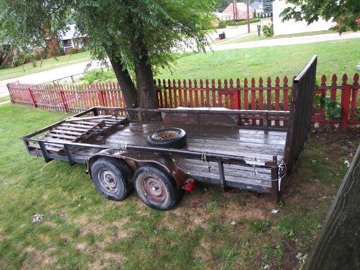 16 FT. DOUBLE AXLE TRAILER. EXPANDED DROP GATE