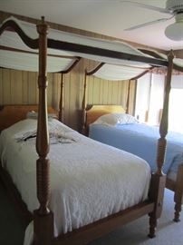 PAIR OF CANOPY BEDS AND MATTRESSES