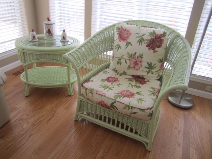 WICKER CHAIR AND TABLE