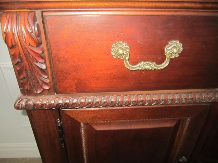 DETAIL OF THOMASVILLE HUTCH AND BUFFET