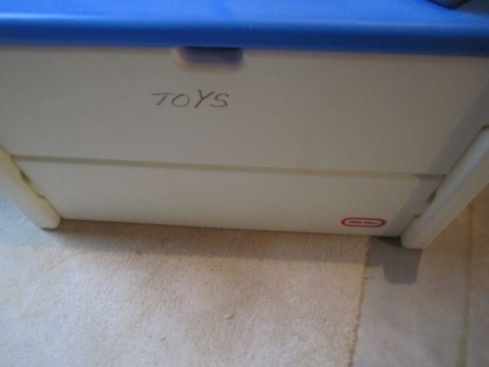 TOY CHEST