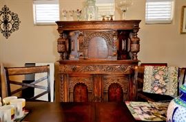 Absolutely Gorgeous Hand Carved Sideboard/Buffet/Storage/For any room you want a Showpiece! 
