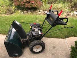 Snow blower - like new