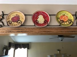Decorative kitchen plates