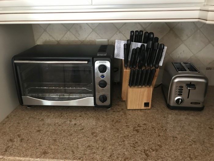 Toaster oven, knives, toaster