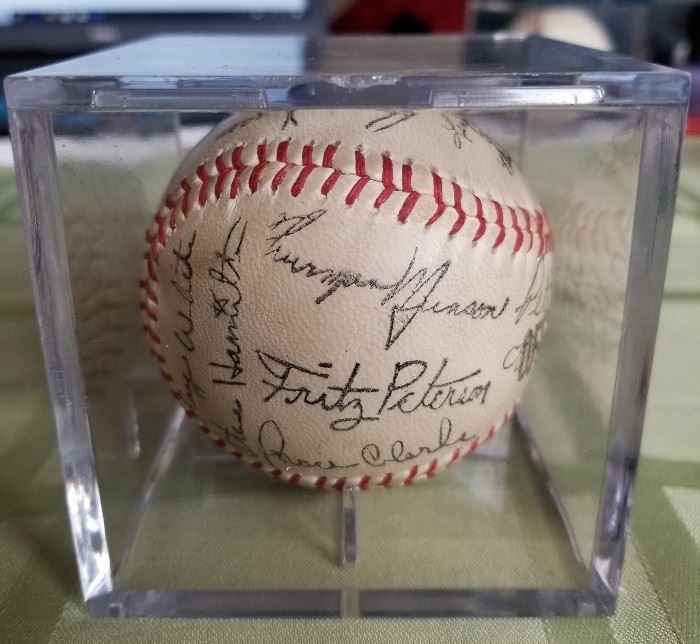 1969 Yankees Team Autographed ball contains pre Rookie Thurman Munson signature