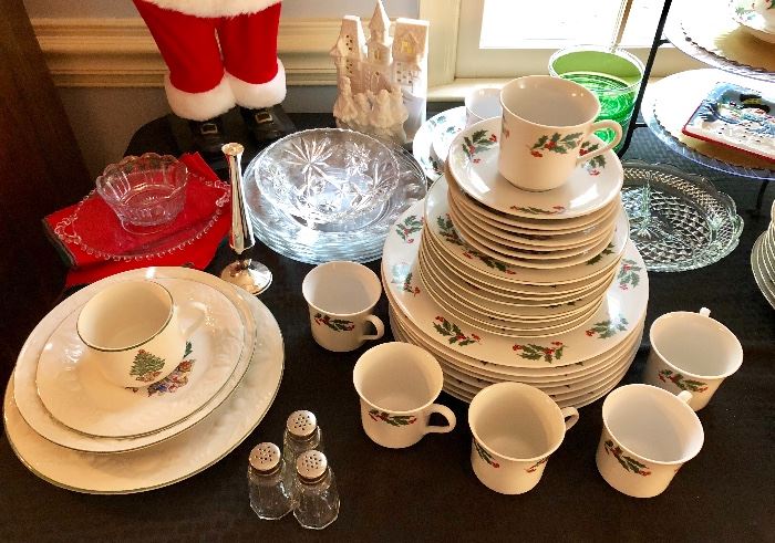 more Christmas China