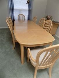 Bernhardt Dining room table and chairs