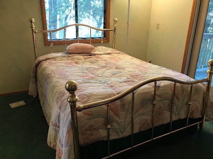 Full Size Bed.  Pillow Top Mattress, Box Springs, Frame and Head/Foot Boards. Like New!