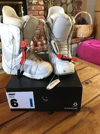 Ladies Snow Board Boots.  Like NEW