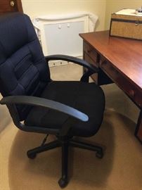 Another desk chair