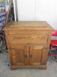 ANTIQUE WOOD ICE BOX CHEST
