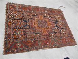 ANTIQUE RUG CARPET