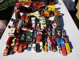 CARS HOT WHEELS, CORGI TIN METAL MODEL CARS TRAINS