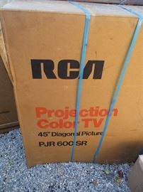 RCA 45" BRAND NEW IN BOX PROJECTION TV