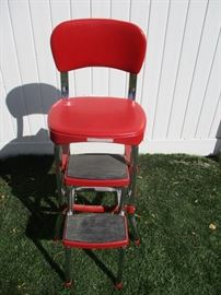 VINTAGE RED STEPPING STOOL CHAIR