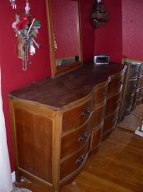 Bassett dresser