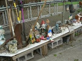 garden gnomes