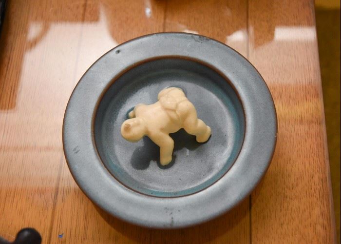 Vintage Sumo Wrestling Art Pottery Bowl