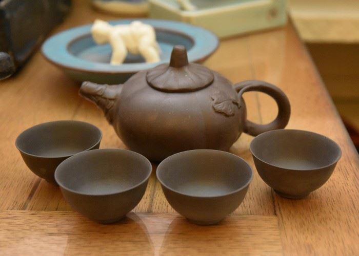 Asian / Oriental Brown Clay Teapot & Cups