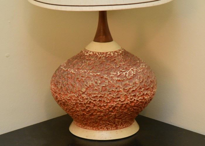 Mid Century Modern Pottery Table Lamp 