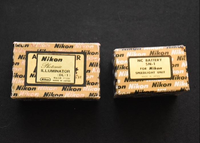 Vintage Nikon Photomic Illuminator & NC Battery for Speedlight