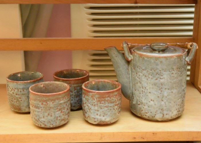 Japanese Teapot & Tea Cups Set