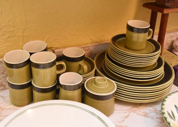 Vintage Everyday Dinnerware / Dishes