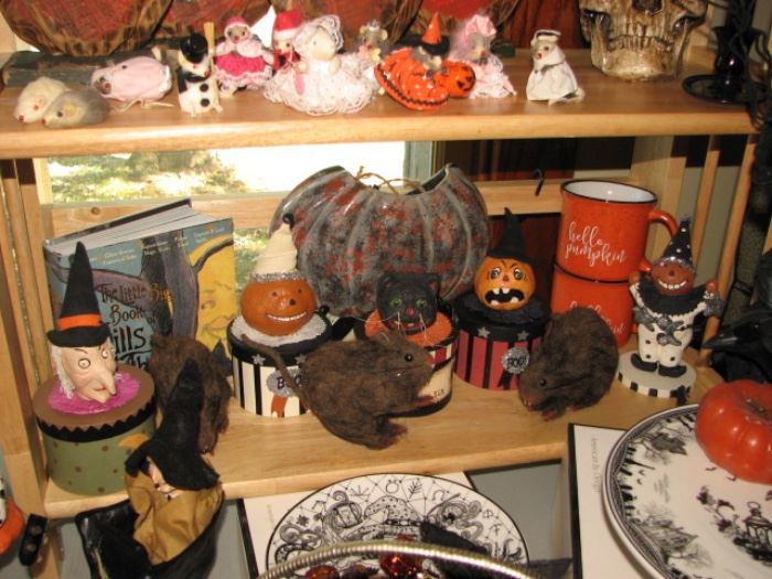Vintage Halloween & harvest season decor, witches, pumpkins