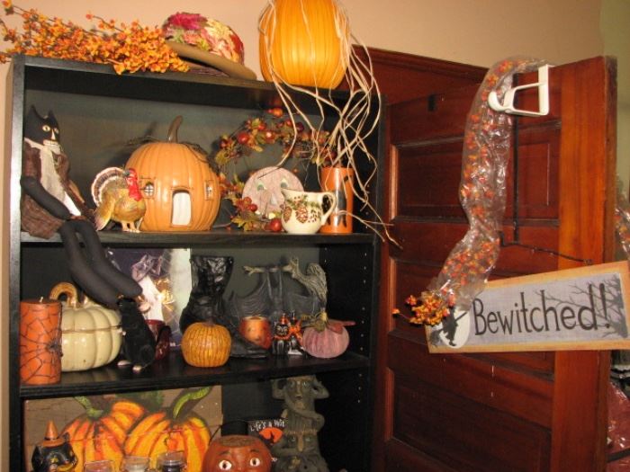 Vintage Halloween & harvest season decor, pumpkins