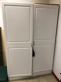 Storage cabinet