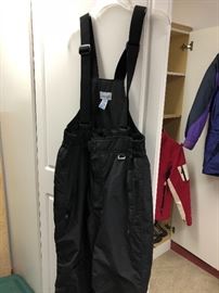 Insulated bib overalls