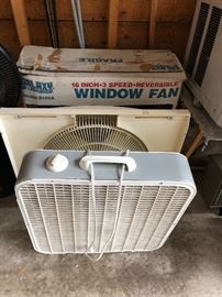 Window fan, box fan