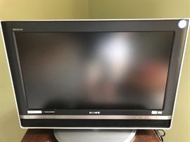 SONY Bravia Flat screen HDMI TV,, 26"