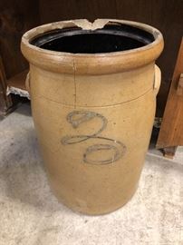 Vintage/Antique stoneware butter churn/crock