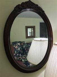 pretty oval mirror