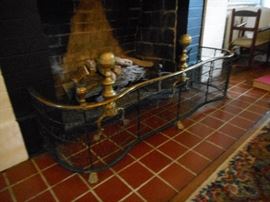 Virginia Metalcrafters Fireplace Fender