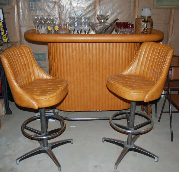 Vintage bar with matching stools complete with all glasses and tools!
