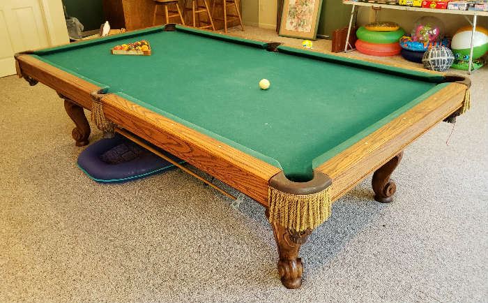 Gandy Regulation Billiards/Pool Table