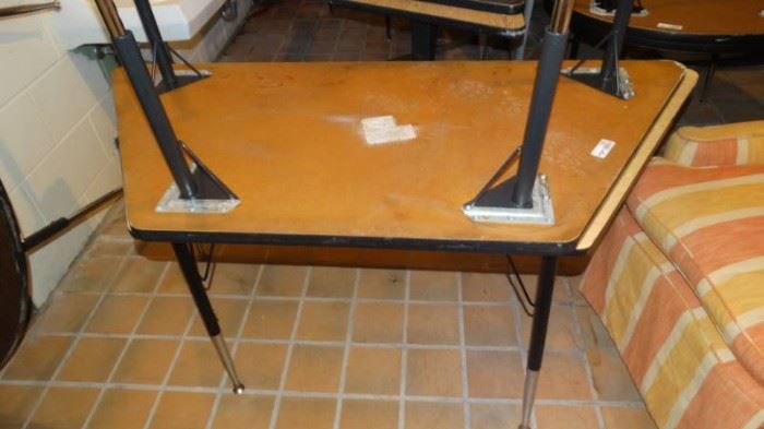 2 trapezoid table