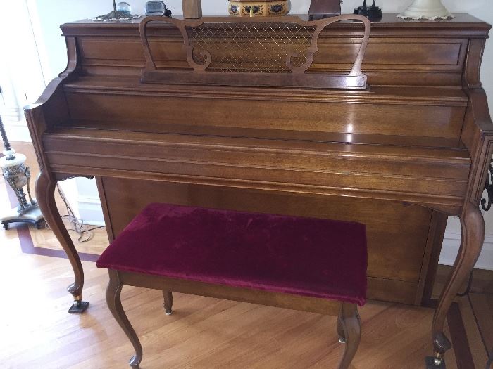 - YAMAHA UPRIGHT QUEEN ANNE PIANO W/CURVED GRACEFUL LEGS, AND YAMAHA BENCH: Seat cover is removable. In excellent condition. Gently used. Beautiful Wood. Gorgeous Tone. Dimensions: Width: 56”. Height: 42.5”. Depth: 24”. Can recommend professional piano movers.
