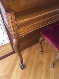 - YAMAHA UPRIGHT QUEEN ANNE PIANO W/CURVED GRACEFUL LEGS, AND YAMAHA BENCH: Seat cover is removable. In excellent condition. Gently used. Beautiful Wood. Gorgeous Tone. Dimensions: Width: 56”. Height: 42.5”. Depth: 24”. Can recommend professional piano movers.