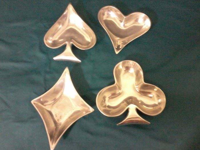 Set of 4 Candy Dishes  http://www.ctonlineauctions.com/detail.asp?id=759957