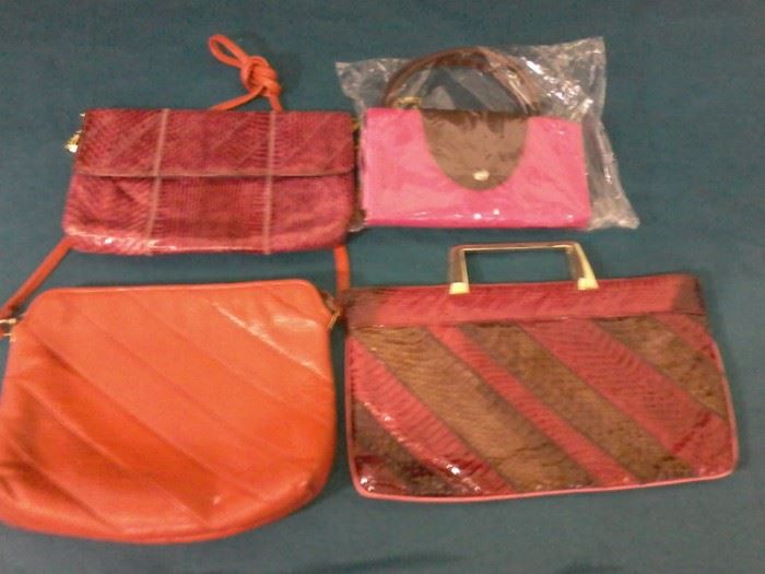  4 Purses/Hangbags  http://www.ctonlineauctions.com/detail.asp?id=760052