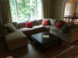 Stickley sectional sofa (like new)