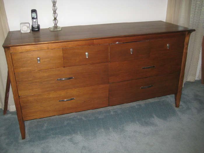 beautiful condition mid century dresser set